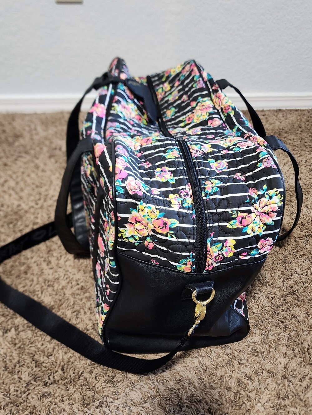 Betsey Johnson Floral Quilted Weekender Travel Duffle Bag - Picture 3 of 11